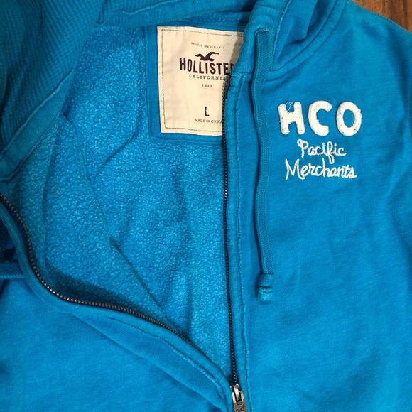 HOLLISTER | Blue Zip Up Sweater - Picture 3 of 5